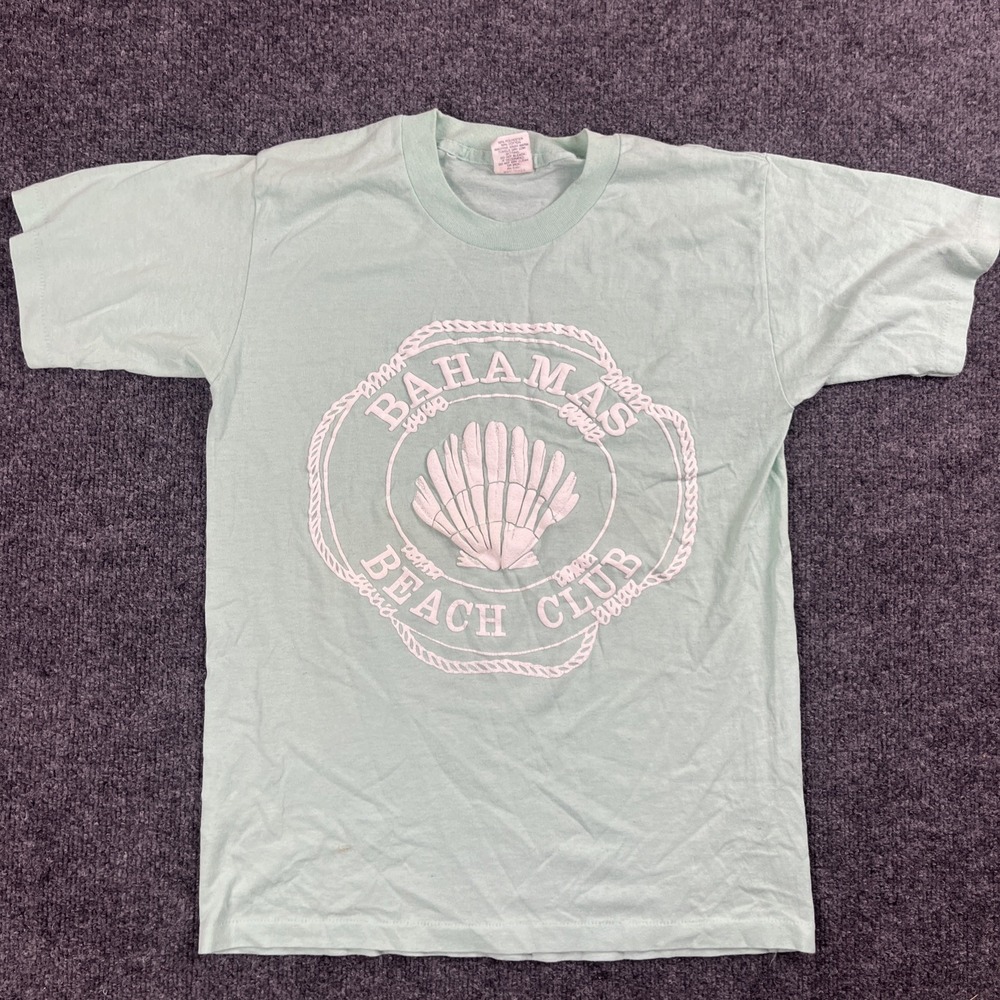 Vintage Tennessee River Bahamas Beach Club Tee Size Medium Made in USA Green
